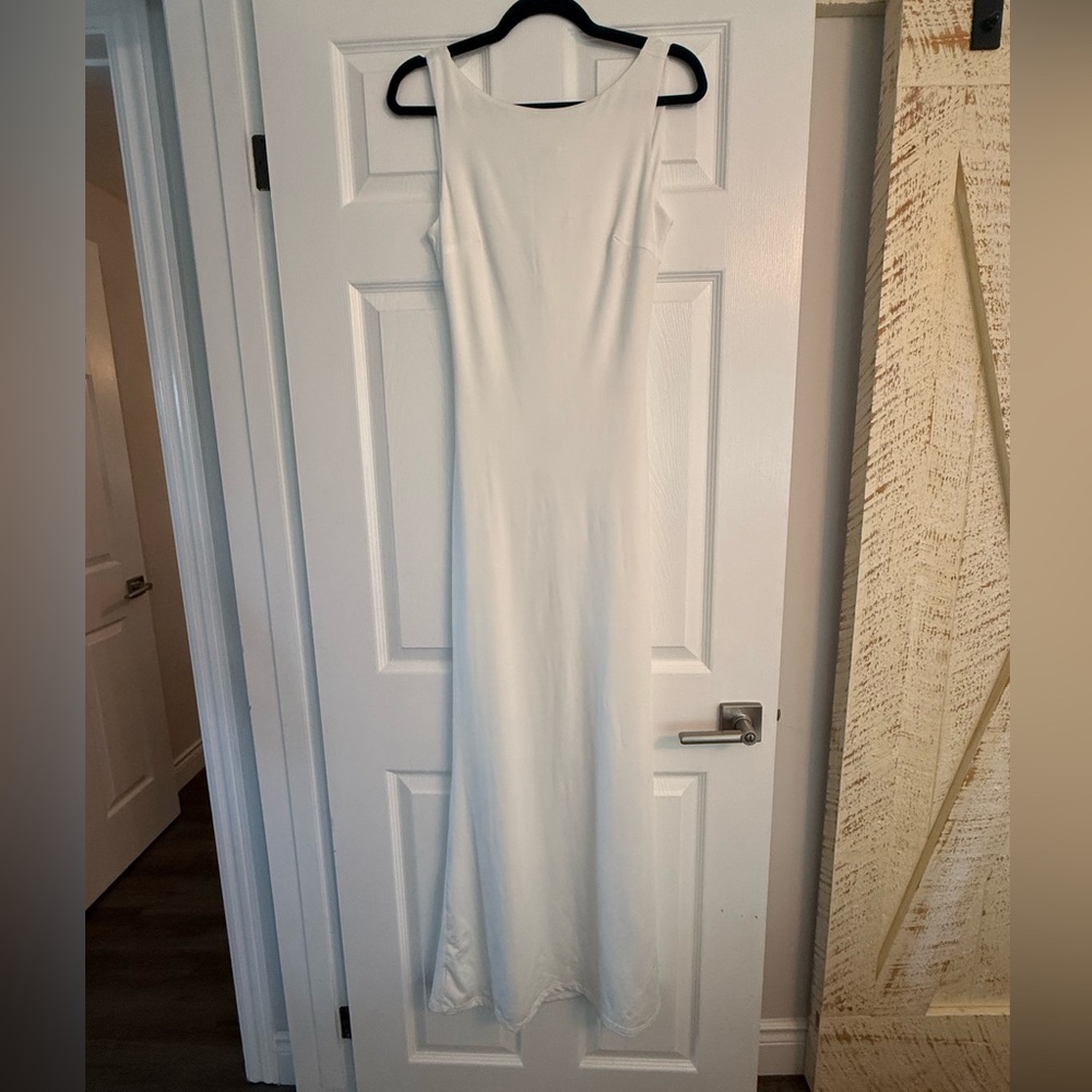 Superdown White Maxi Dress